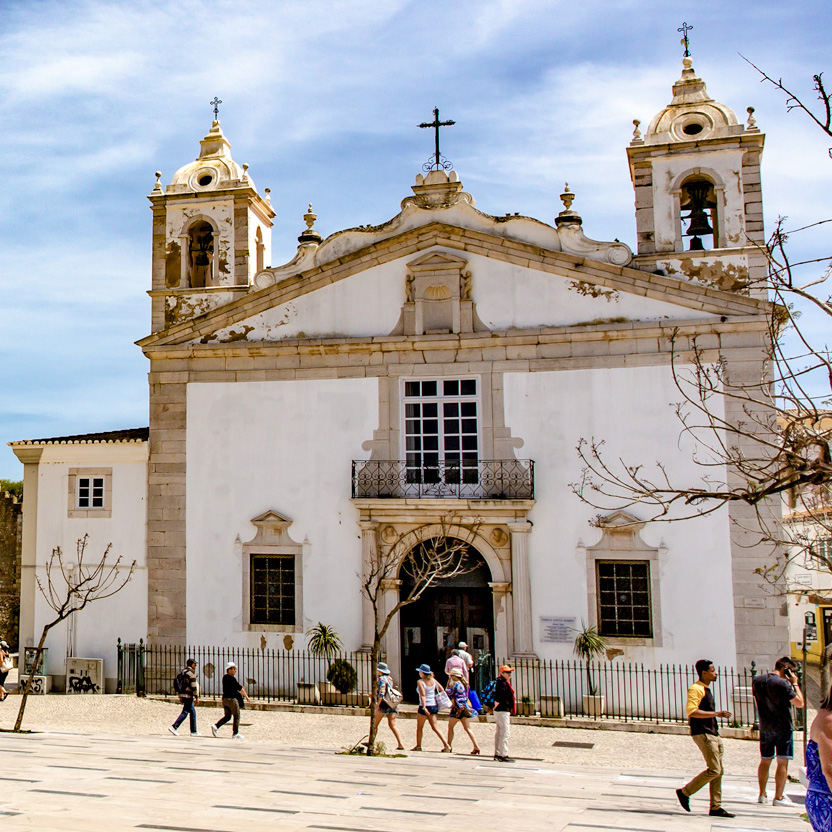 Portugal and the Algarve is steeped in history and synominous with some of the greatest sea fairing discoveries of the 15th and 16th century.